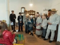 Ludowy teatr amatorski z wykorzystaniem lnu w „ubiorze twarzy” aktorów, kostiumach i motywami lnianymi w scenariuszach sztuczek – „Niezwykłe dzieje lwowskiej firmy Kołowrót”, „Krupnik przesolony”.