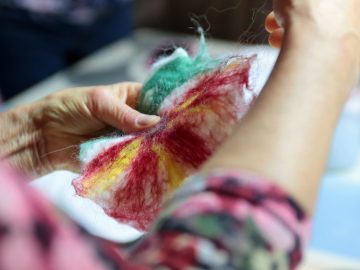 Miniaturka artykułu Warsztaty z filcowania – fotorelacja